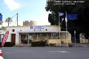 106- Rhodes ville et port d'honneur
